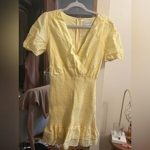 Yellow V-Neck Short Sleeve Dress